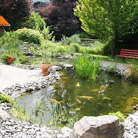 Adventure Interlaken Bed and Breakfast Unterseen