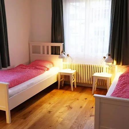 Adventure Interlaken Bed and Breakfast Unterseen