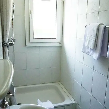 Adventure Guesthouse Interlaken 3* Unterseen